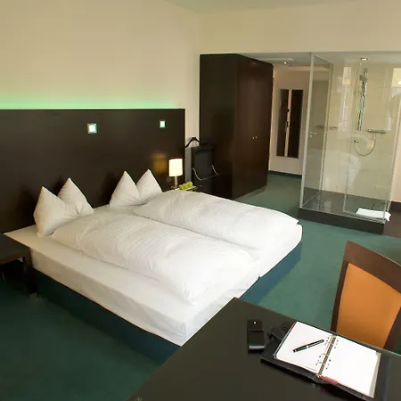 Hotel Flemings Muenchen-city 4*